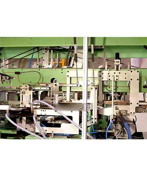 Ream Carrying Conveyor